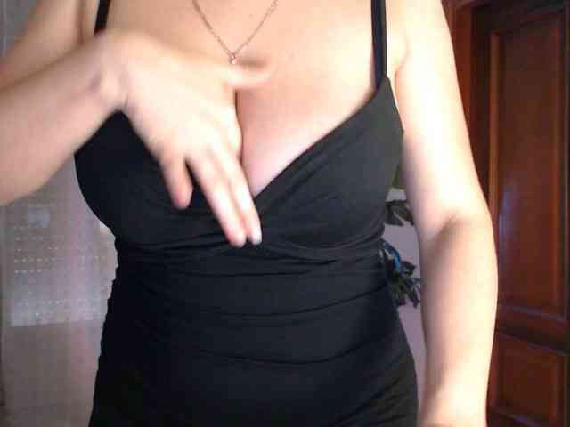 Alina-Lovely webcam