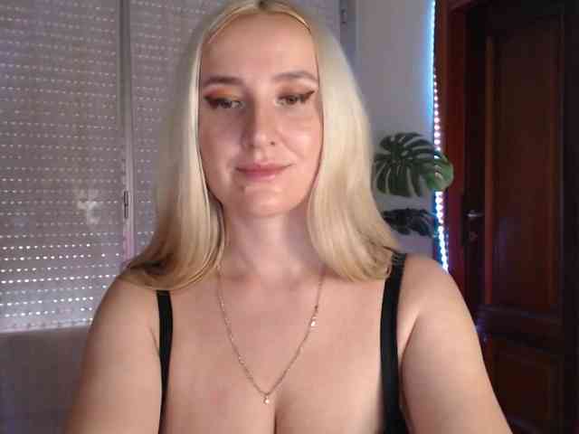 Alina-Lovely webcam