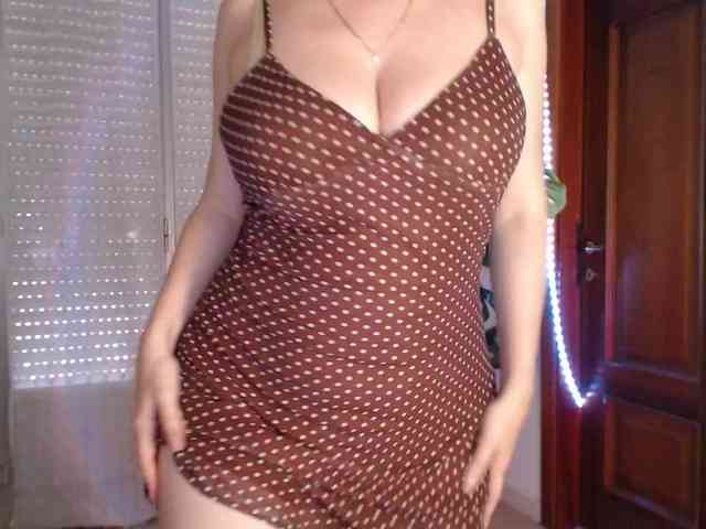 Alina-Lovely webcam