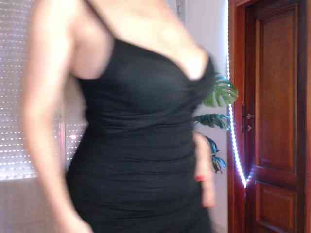 Alina-Lovely webcam