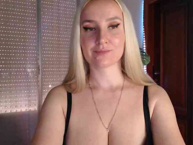 Alina-Lovely webcam