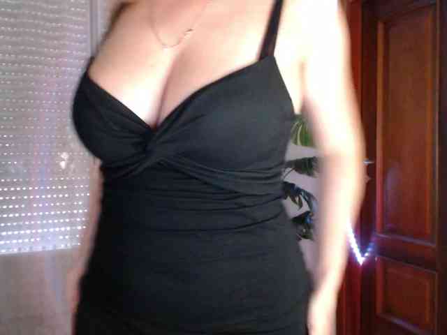 Alina-Lovely webcam
