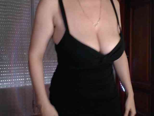 Alina-Lovely webcam