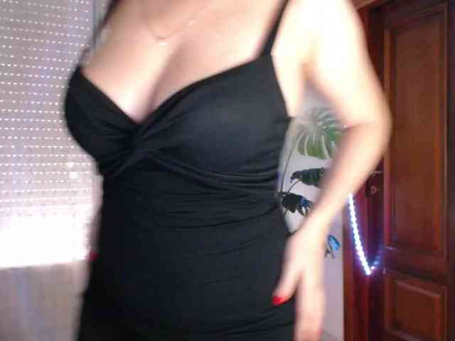 Alina-Lovely webcam