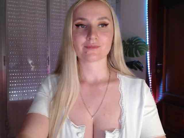 Alina-Lovely webcam