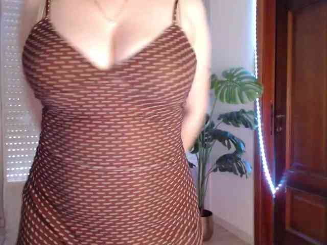 Alina-Lovely webcam