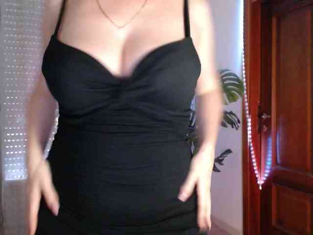 Alina-Lovely webcam