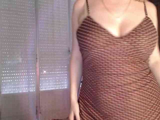 Alina-Lovely webcam