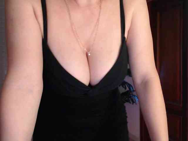 Alina-Lovely webcam
