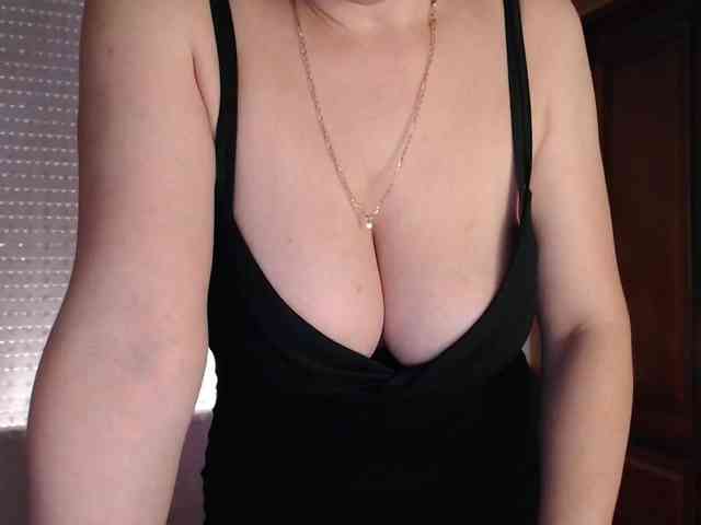 Alina-Lovely webcam