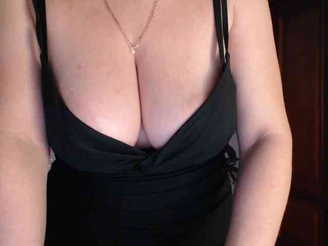 Alina-Lovely webcam