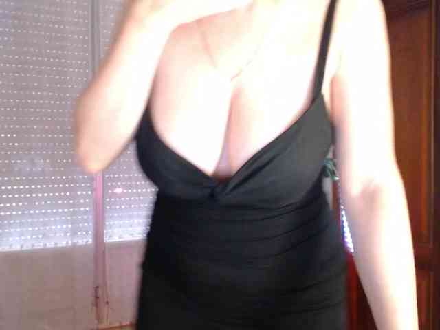 Alina-Lovely webcam