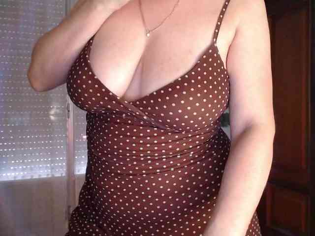 Alina-Lovely webcam