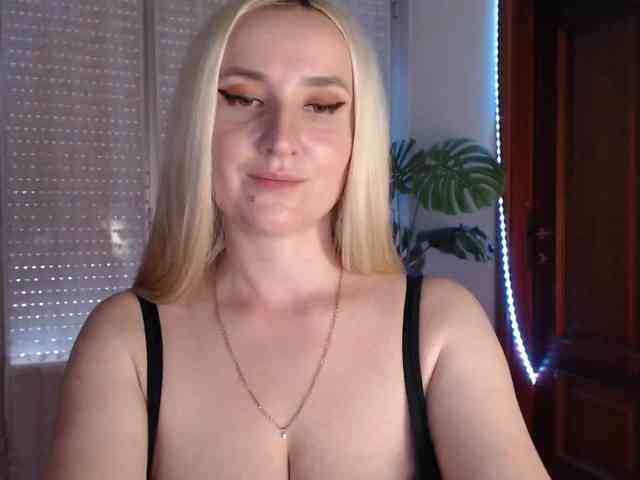 Alina-Lovely webcam