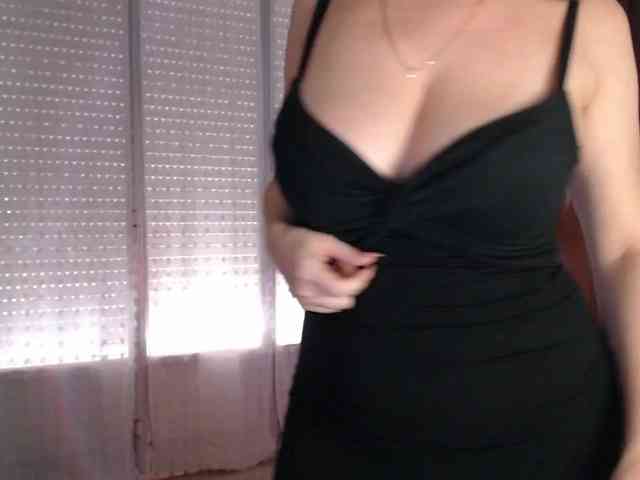 Alina-Lovely webcam