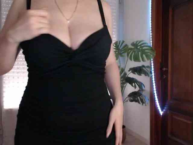 Alina-Lovely webcam