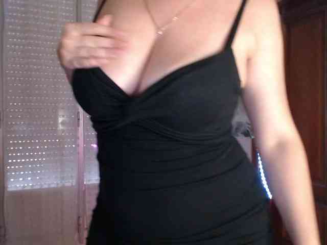 Alina-Lovely webcam