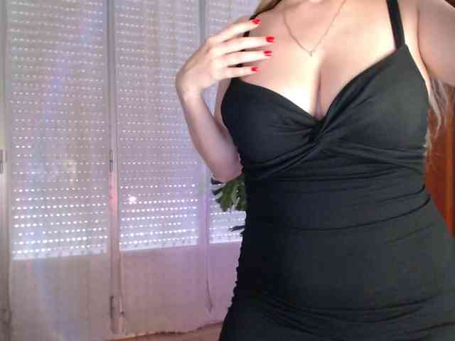 Alina-Lovely webcam
