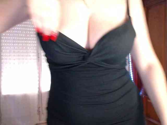 Alina-Lovely webcam