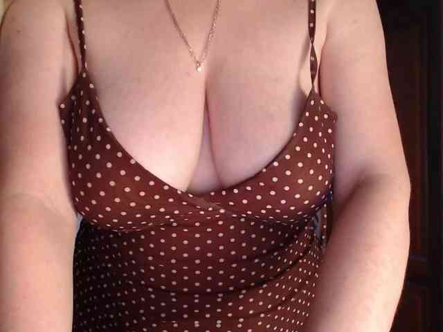 Alina-Lovely webcam