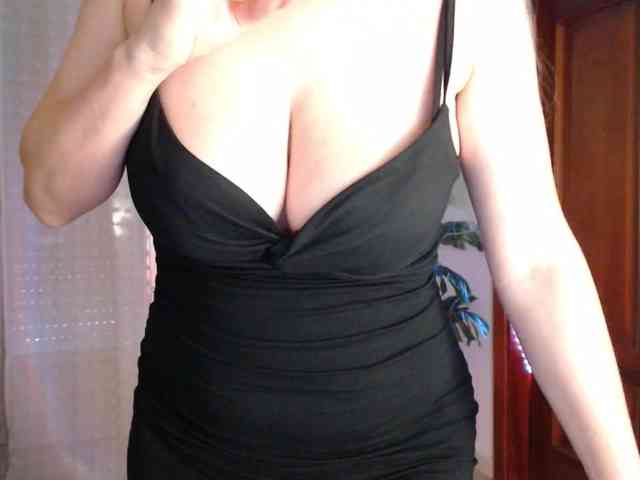 Alina-Lovely webcam