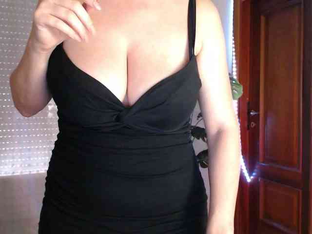 Alina-Lovely webcam