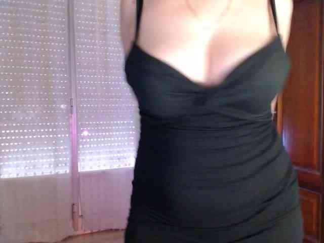 Alina-Lovely webcam