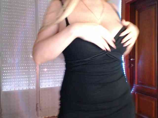 Alina-Lovely webcam
