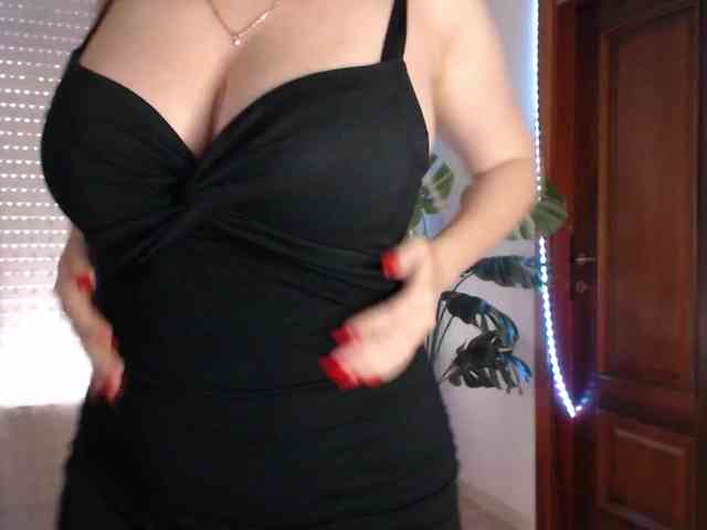 Alina-Lovely webcam