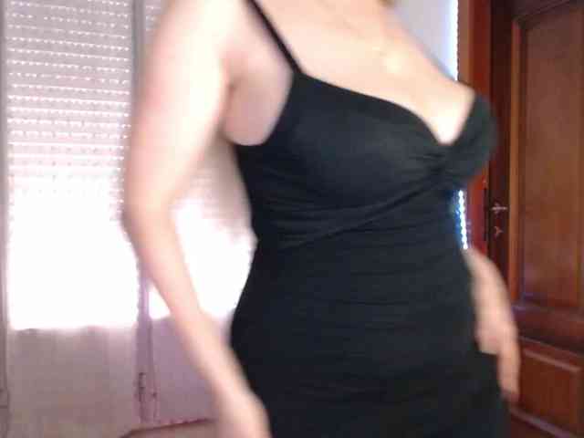 Alina-Lovely webcam