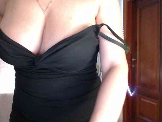 Alina-Lovely webcam