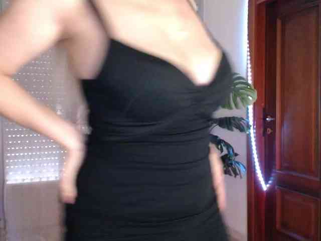 Alina-Lovely webcam