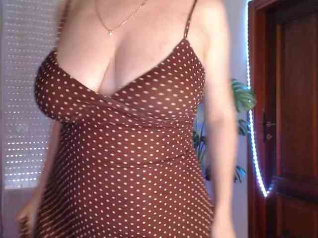Alina-Lovely webcam