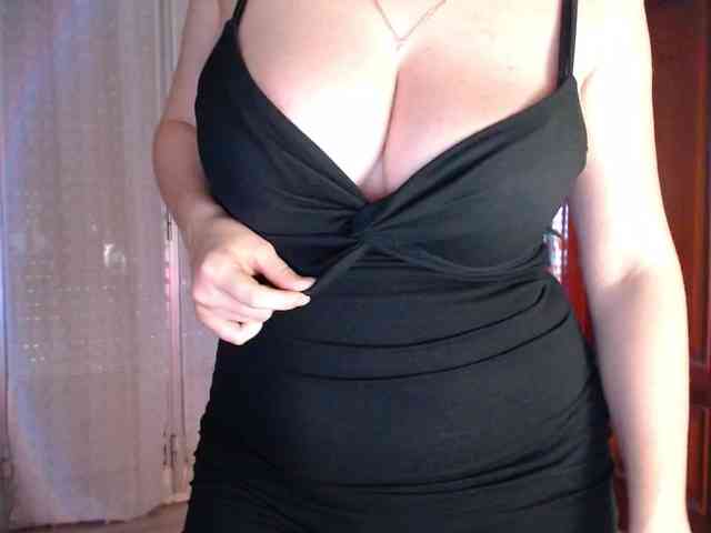 Alina-Lovely webcam