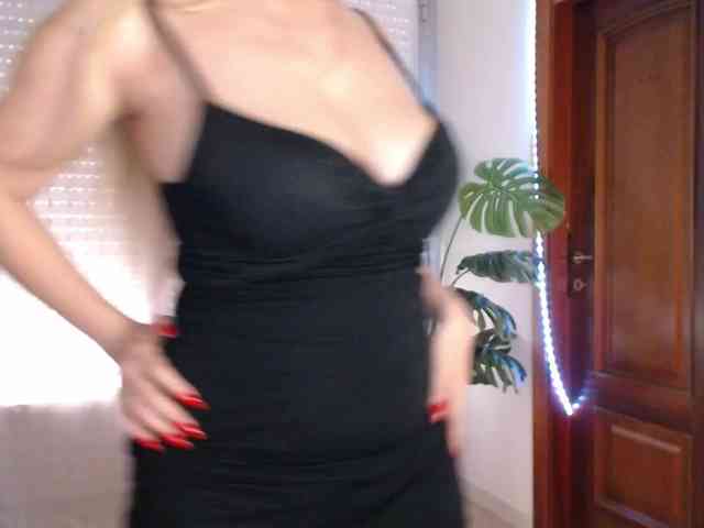 Alina-Lovely webcam