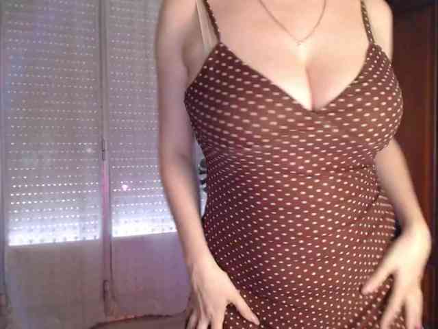 Alina-Lovely webcam
