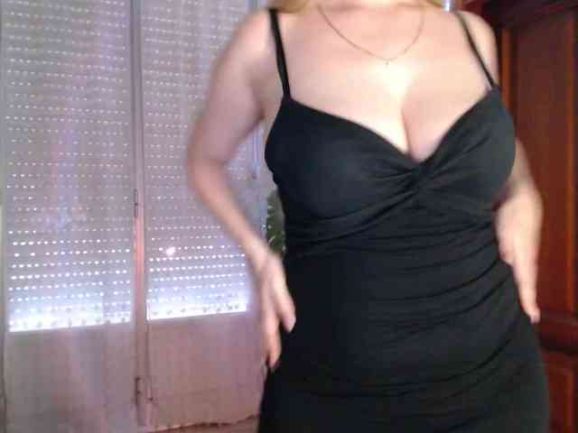Alina-Lovely webcam
