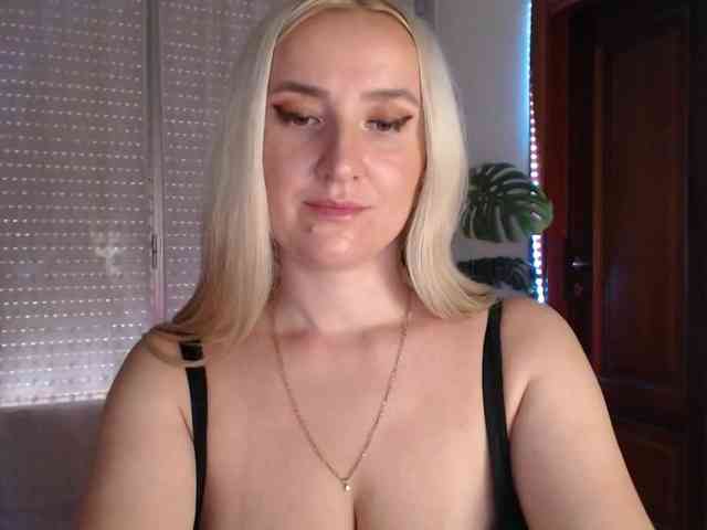 Alina-Lovely webcam