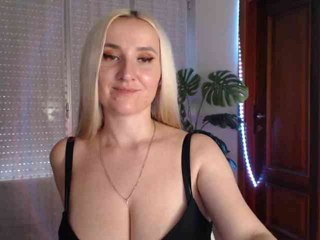 Alina-Lovely webcam
