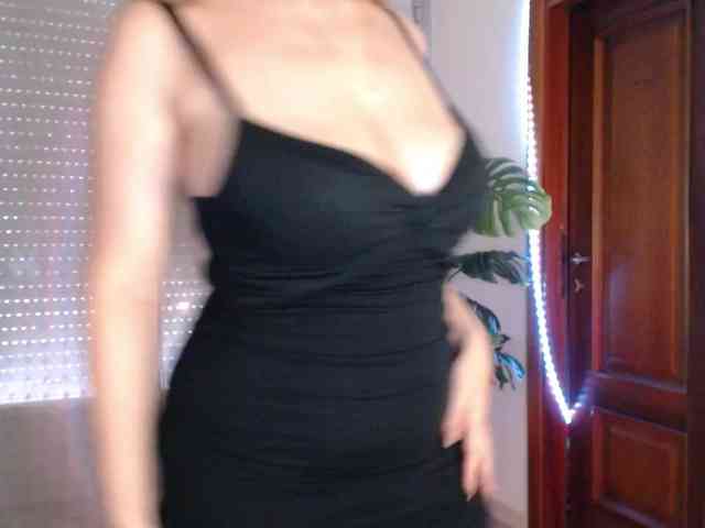 Alina-Lovely webcam