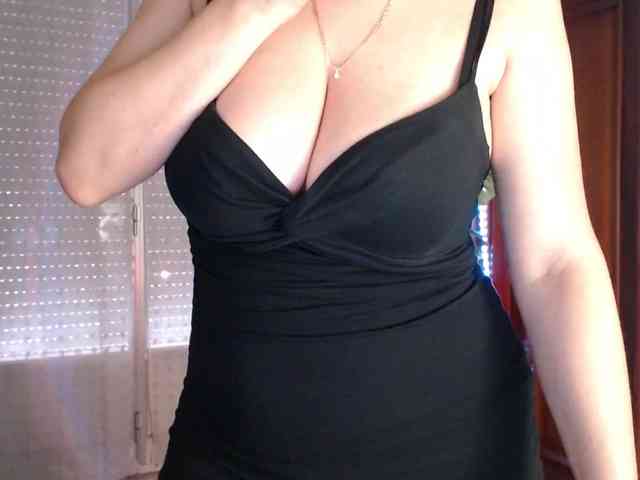 Alina-Lovely webcam