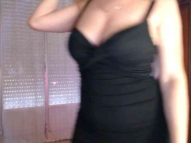 Alina-Lovely webcam