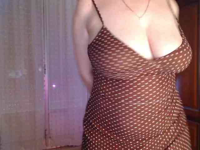 Alina-Lovely webcam