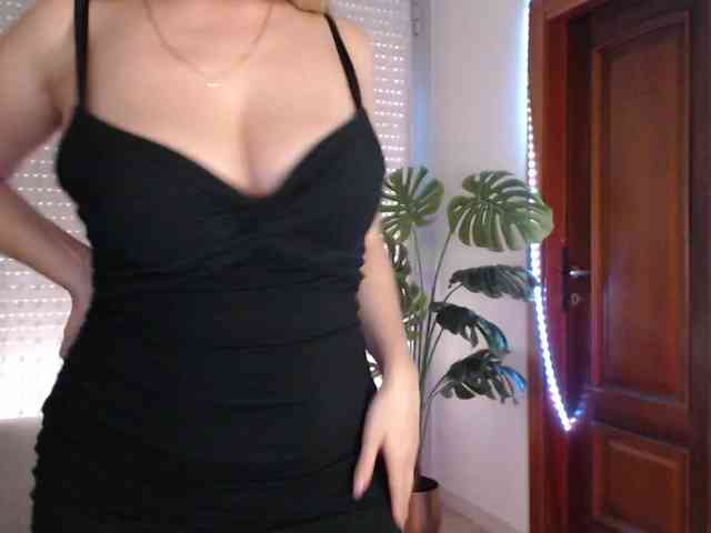 Alina-Lovely webcam