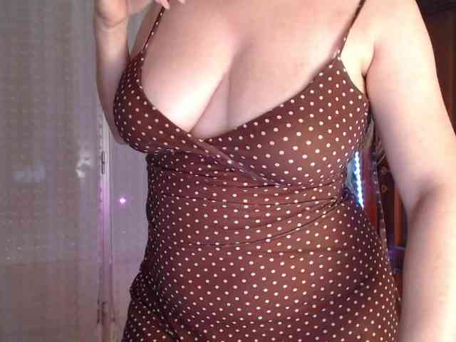 Alina-Lovely webcam