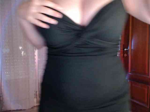 Alina-Lovely webcam