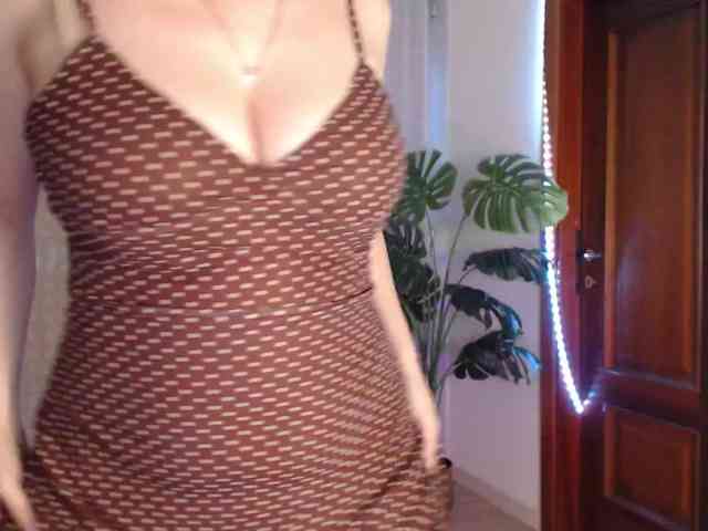 Alina-Lovely webcam