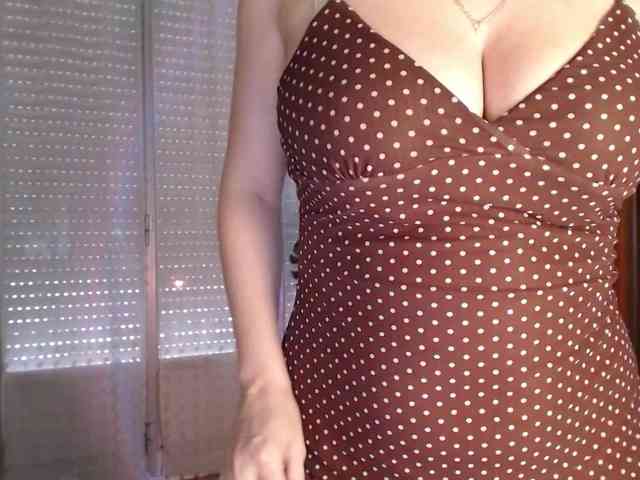 Alina-Lovely webcam