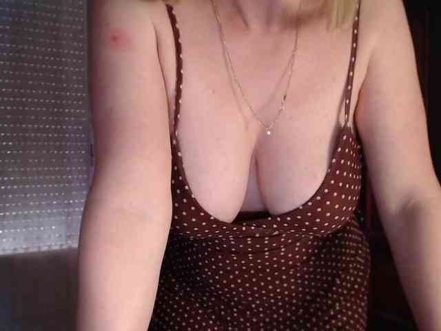 Alina-Lovely webcam