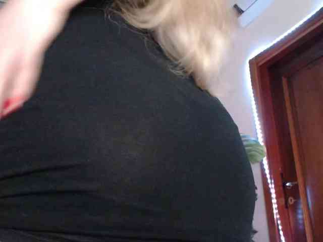 Alina-Lovely webcam